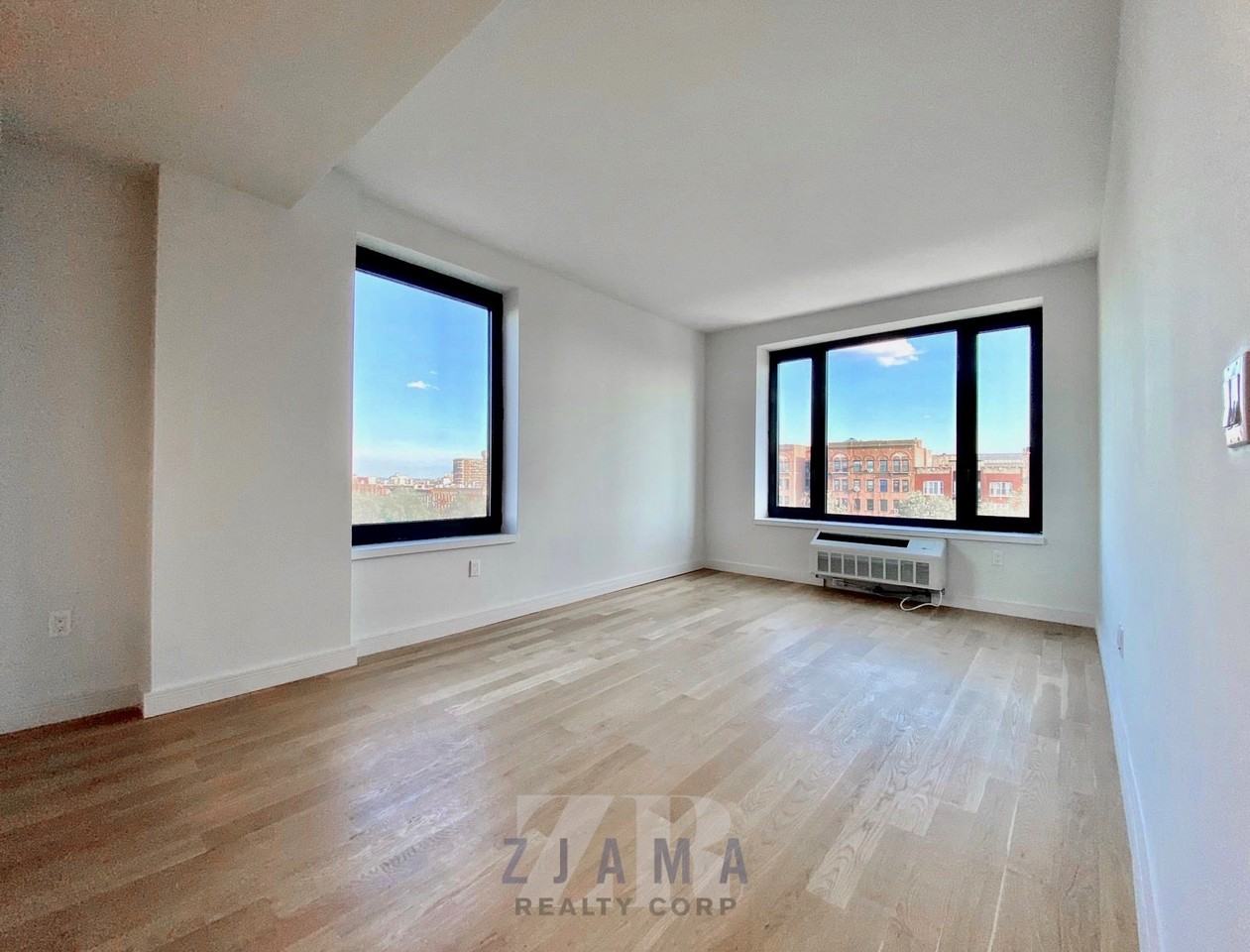 409 Eastern Parkway #702 - Photo 2 of 24