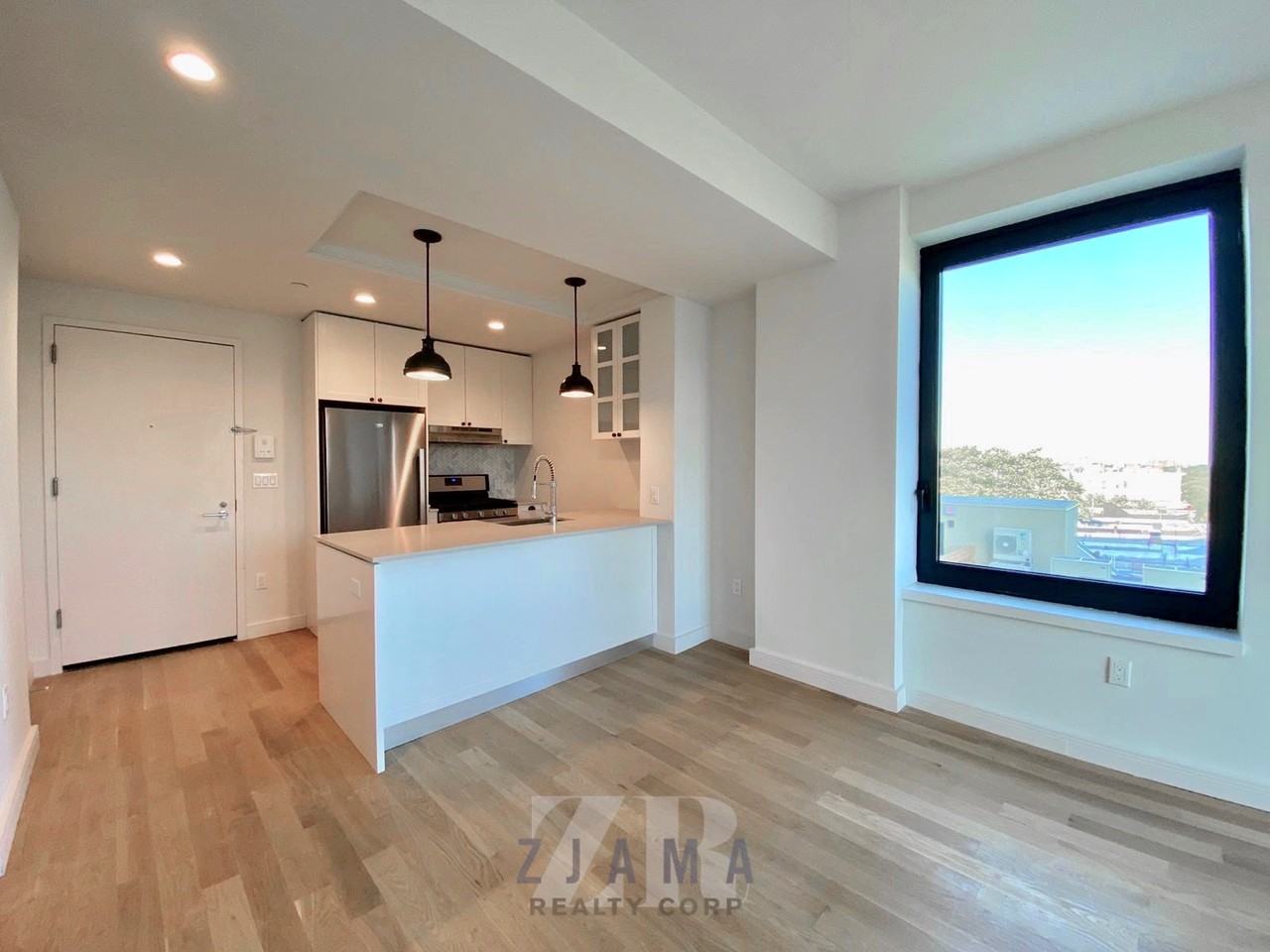 409 Eastern Parkway #702 - Photo 5 of 24