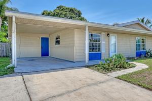featured image of 775 Bianca Dr Ne