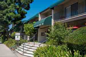 featured image of 930 N Monterey St