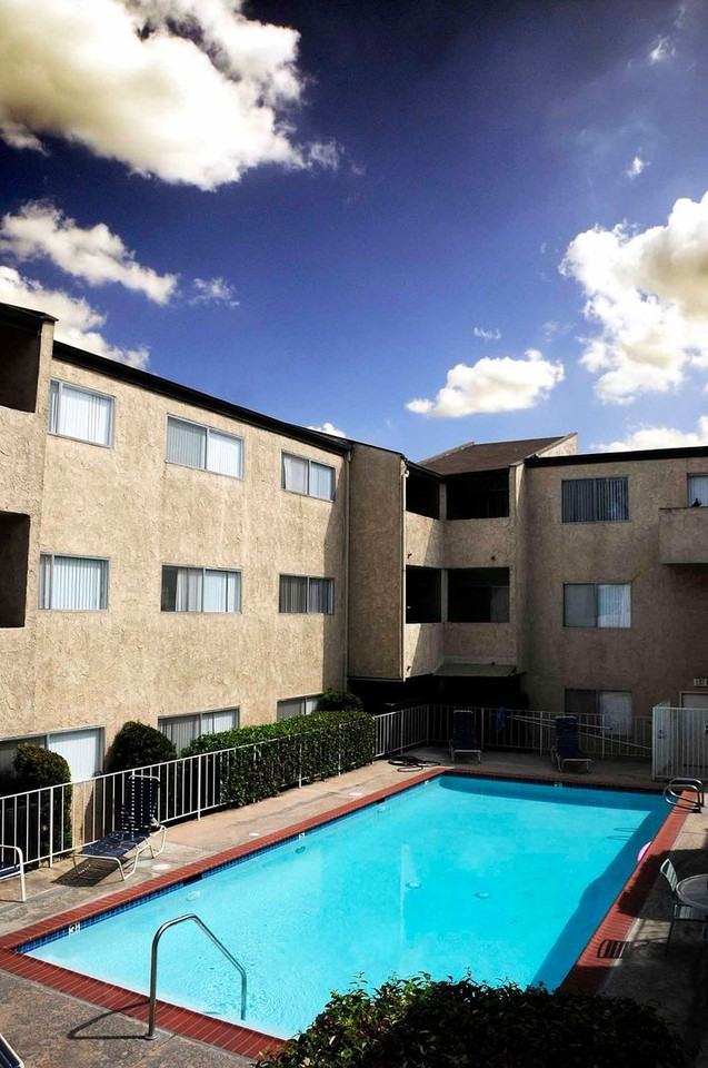 mon930 - Photo 3 of 13