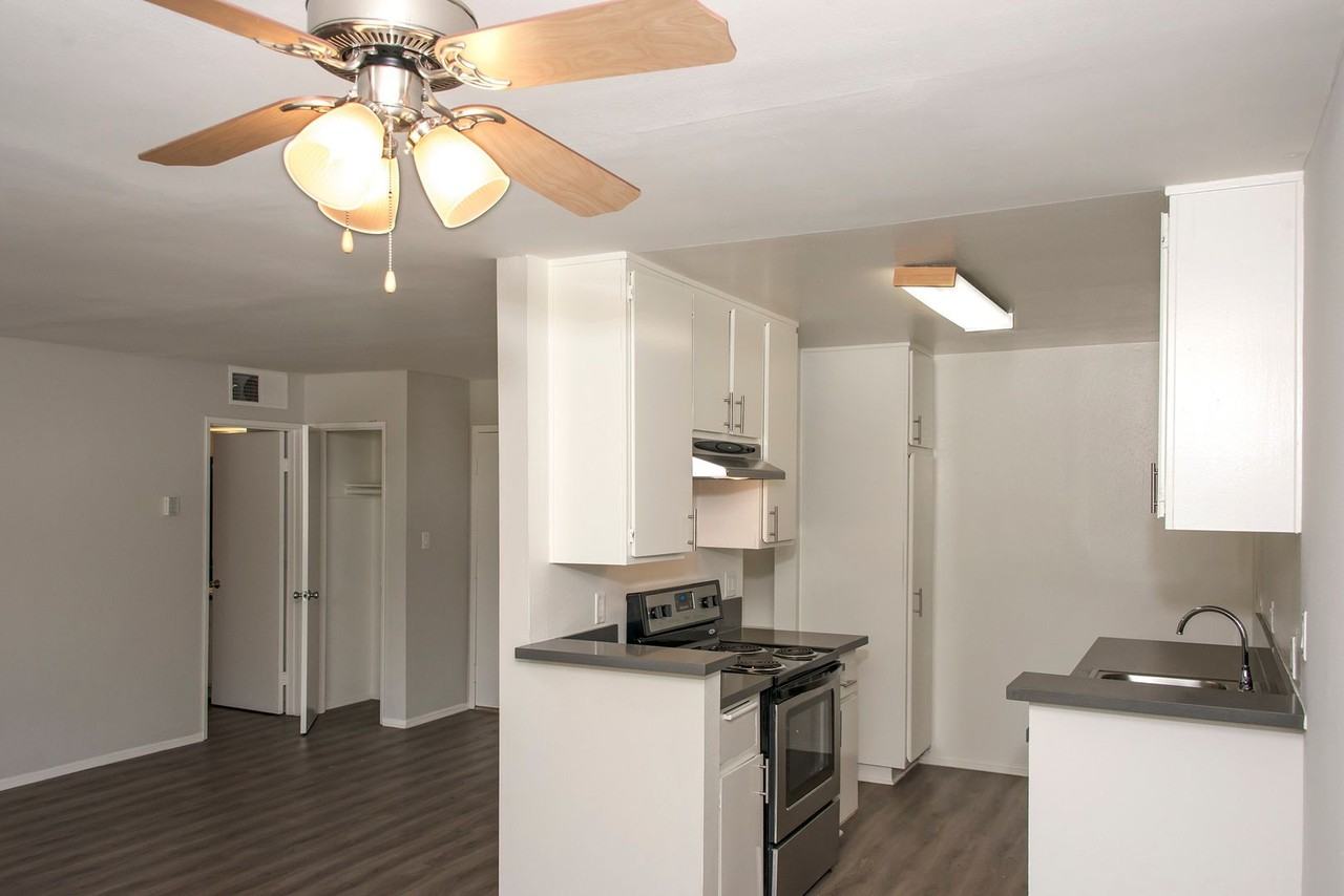 mon930 - Photo 6 of 13