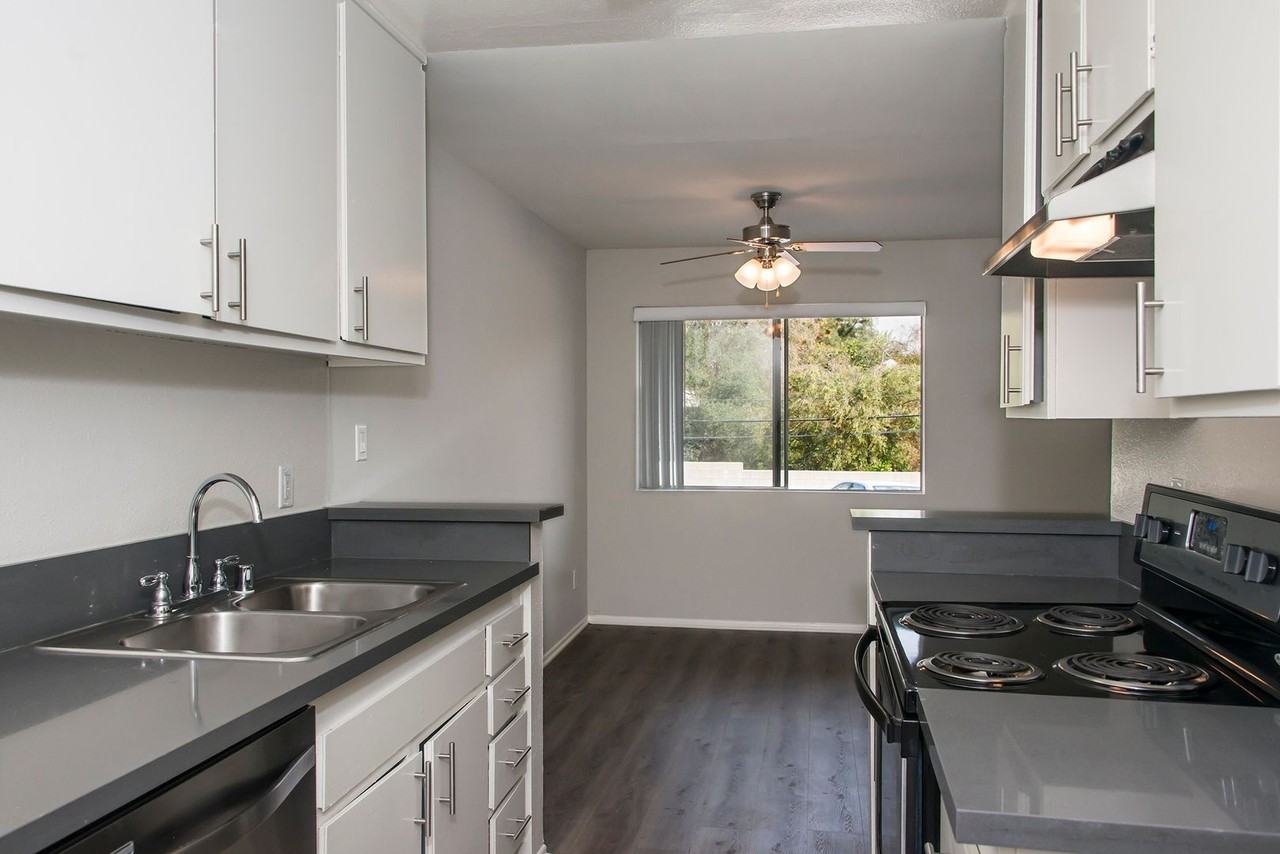 mon930 - Photo 7 of 13