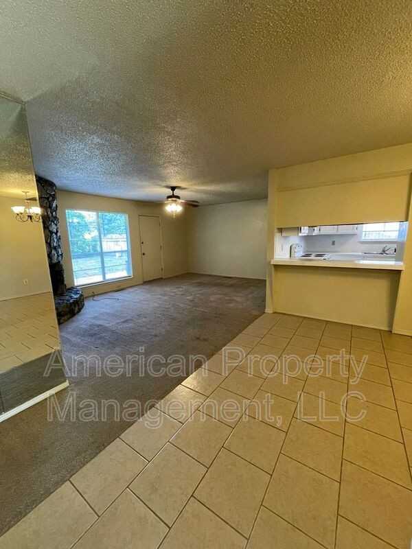 13240 E 29th Pl - Photo 3 of 33