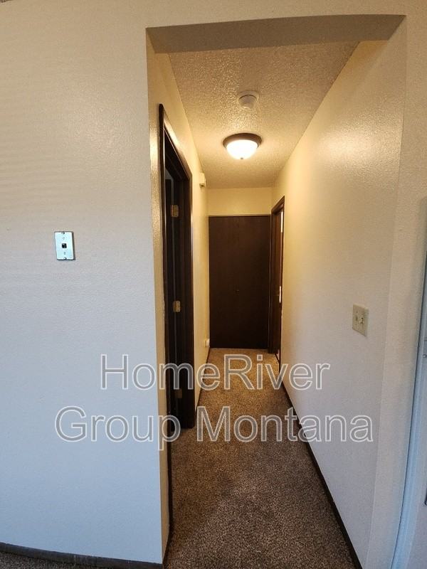 2139 S 4th St W #B - Photo 7 of 12