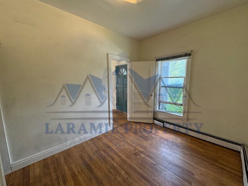 413 S 6th St #1 - Photo 5 of 16