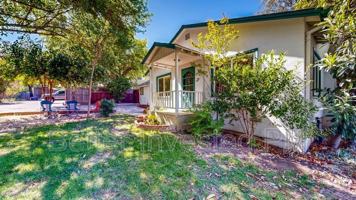 featured image of 1338 Helen Ave