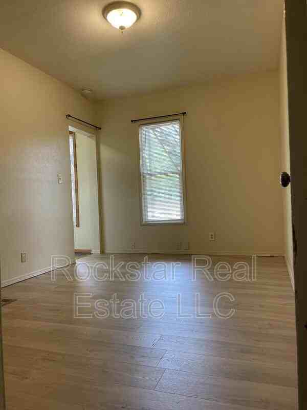 1420 E 16th Ave #2 - Photo 3 of 9