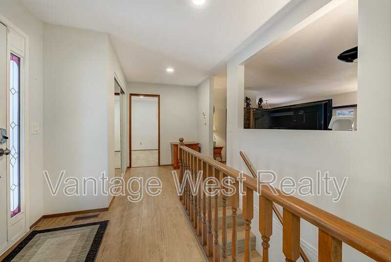 1370 Springfield Rd - Photo 2 of 19