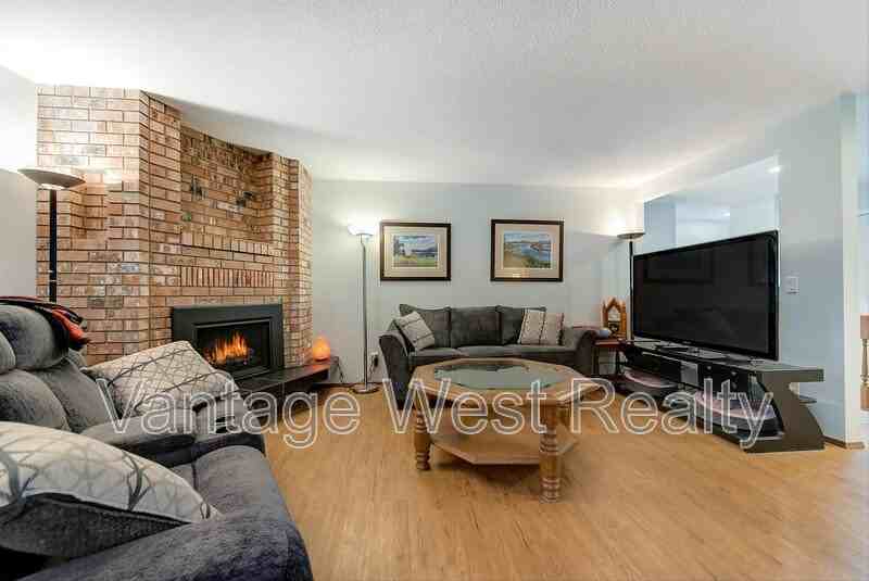 1370 Springfield Rd - Photo 3 of 19