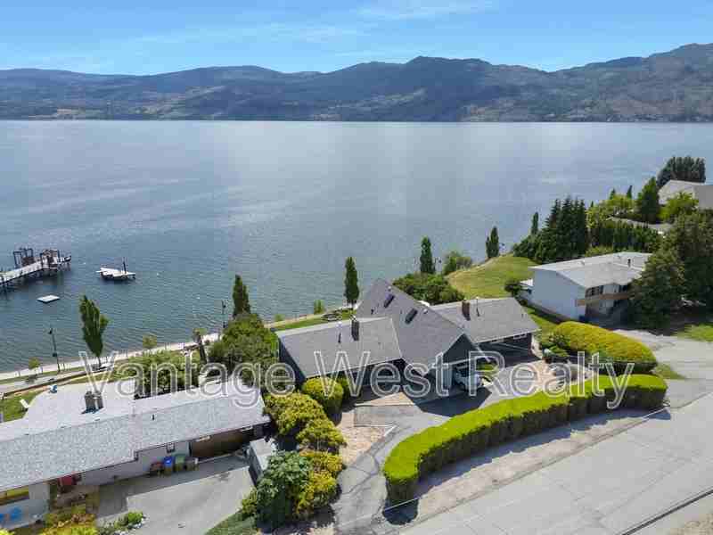 3923 Angus Dr - Photo 3 of 46