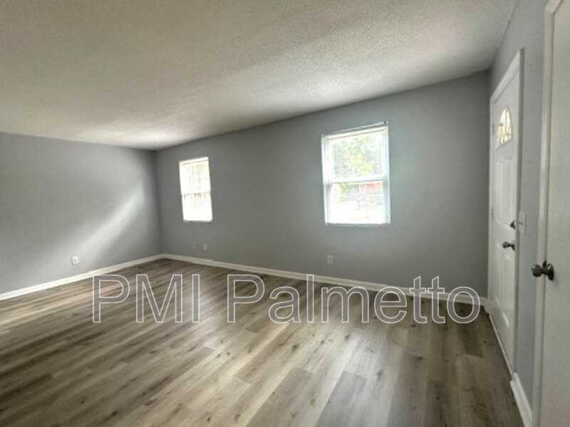 216 Saddle Field Road - Photo 5 of 26