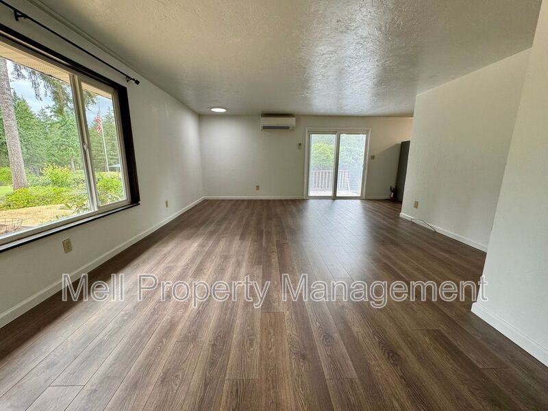 261 E Saint Andrews Dr - Photo 2 of 13