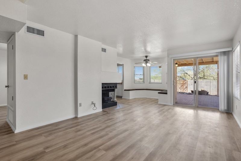 9413 N Albatross Dr - Photo 2 of 34