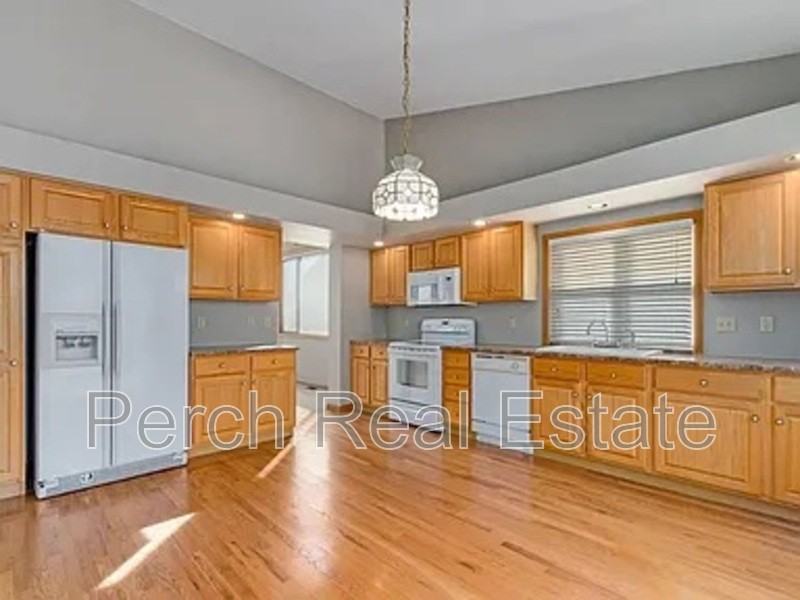 14041 W Amherst Ave - Photo 2 of 16