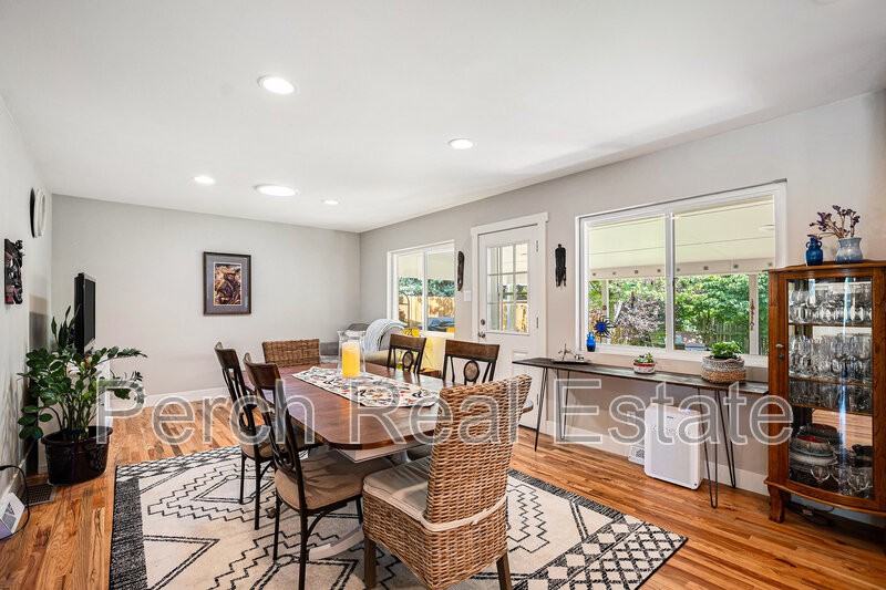 8192 E Oxford Dr - Photo 4 of 21