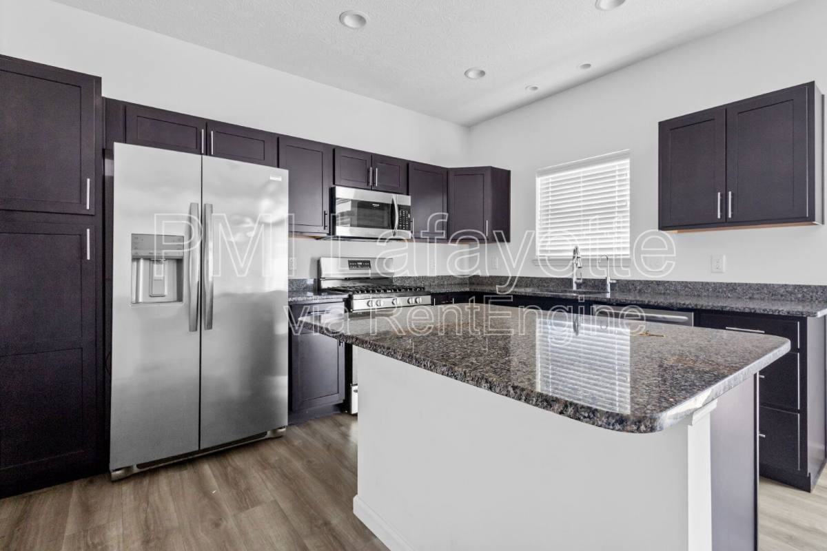 31 Wadsworth Ct - Photo 2 of 10