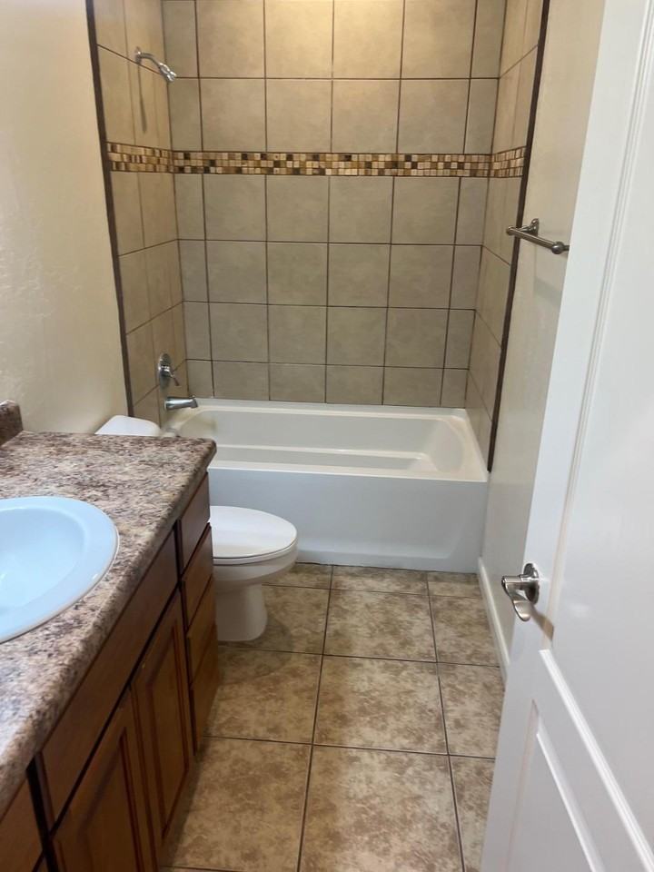 321 Jefferson St Se #1E - Photo 7 of 18