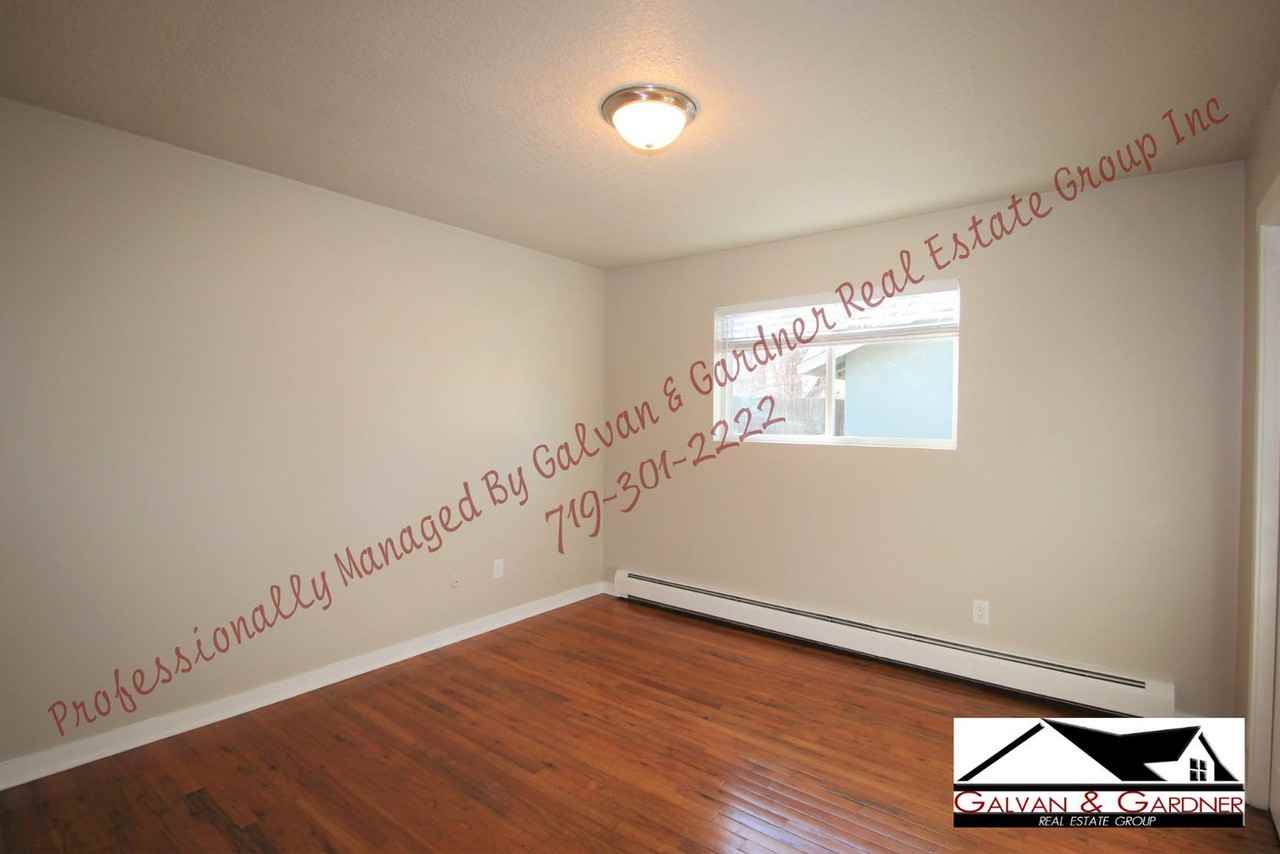 305 E Arvada St #5 - Photo 4 of 5