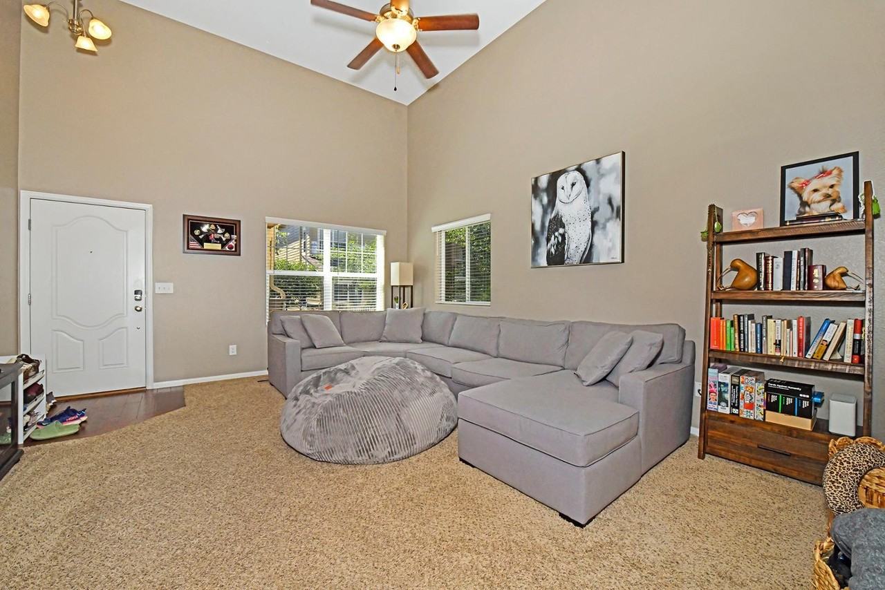 5623 Celtic Cross Grv - Photo 3 of 22