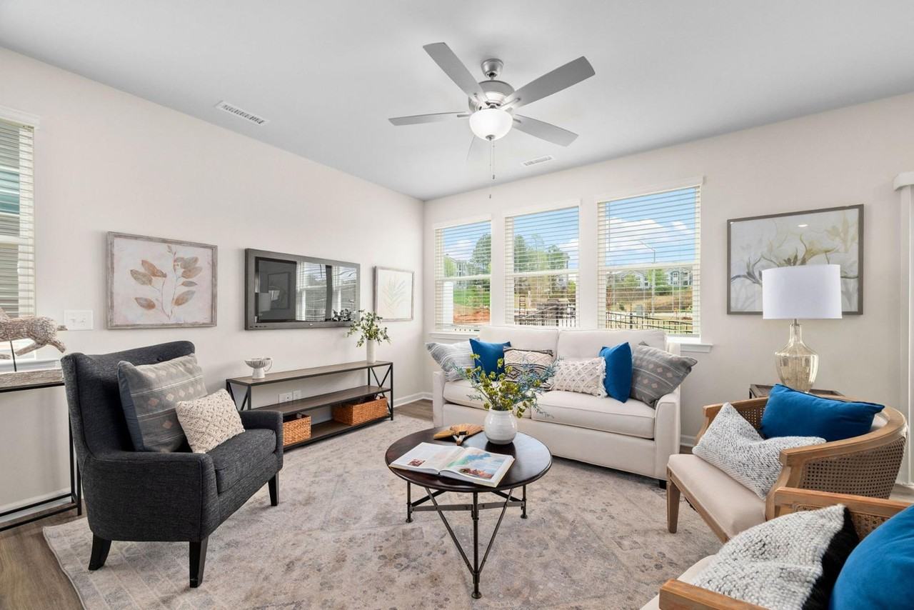 7610 Waypond Ct - Photo 5 of 13