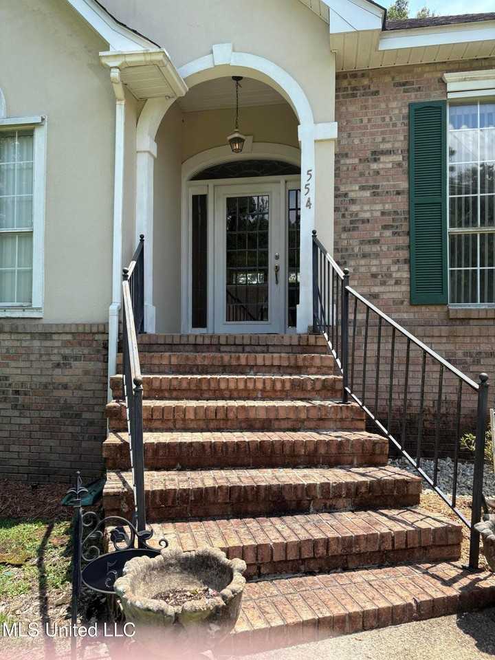 554 Hanauma Pl - Photo 2 of 30