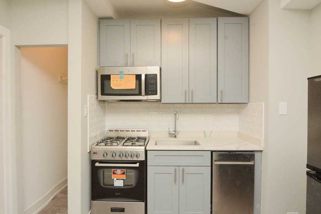 505 W Belmont Ave #1M - Photo 3 of 15