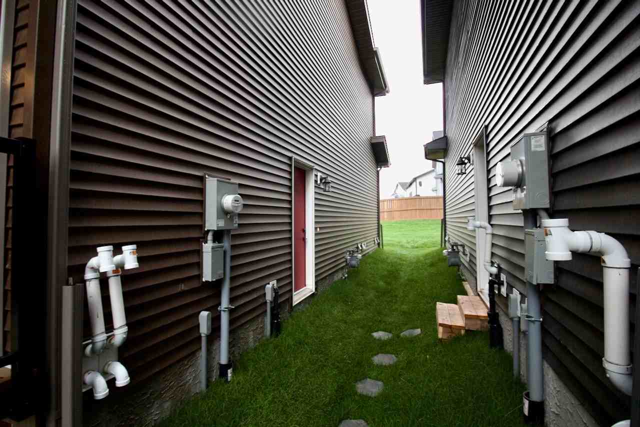 6412 27 Ave Sw Bsmt #Bsmt - Photo 2 of 14