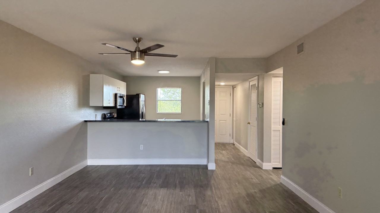 175 Kings Highway #1126 - Photo 7 of 17