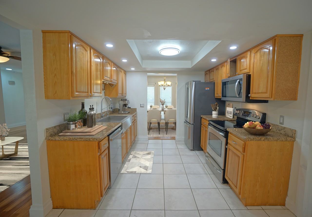 5301 Carrollwood Meadows Dr - Photo 3 of 23
