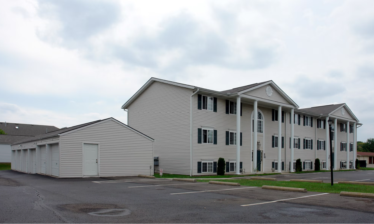 1685 Beechwood Ave Ne #1685A - Photo 4 of 20