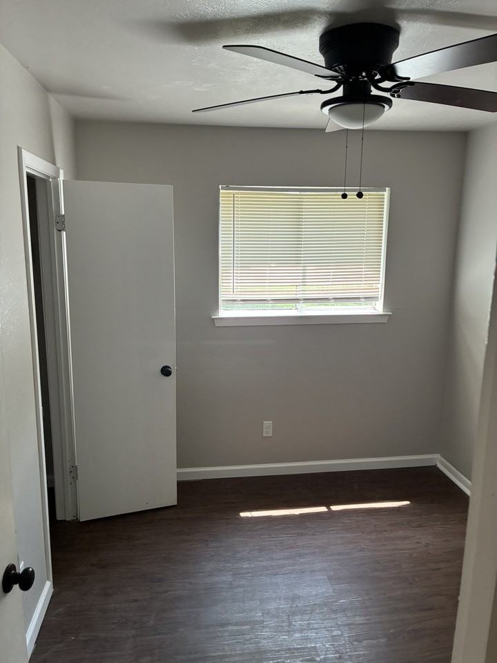 890 Lake St #890A - Photo 2 of 12