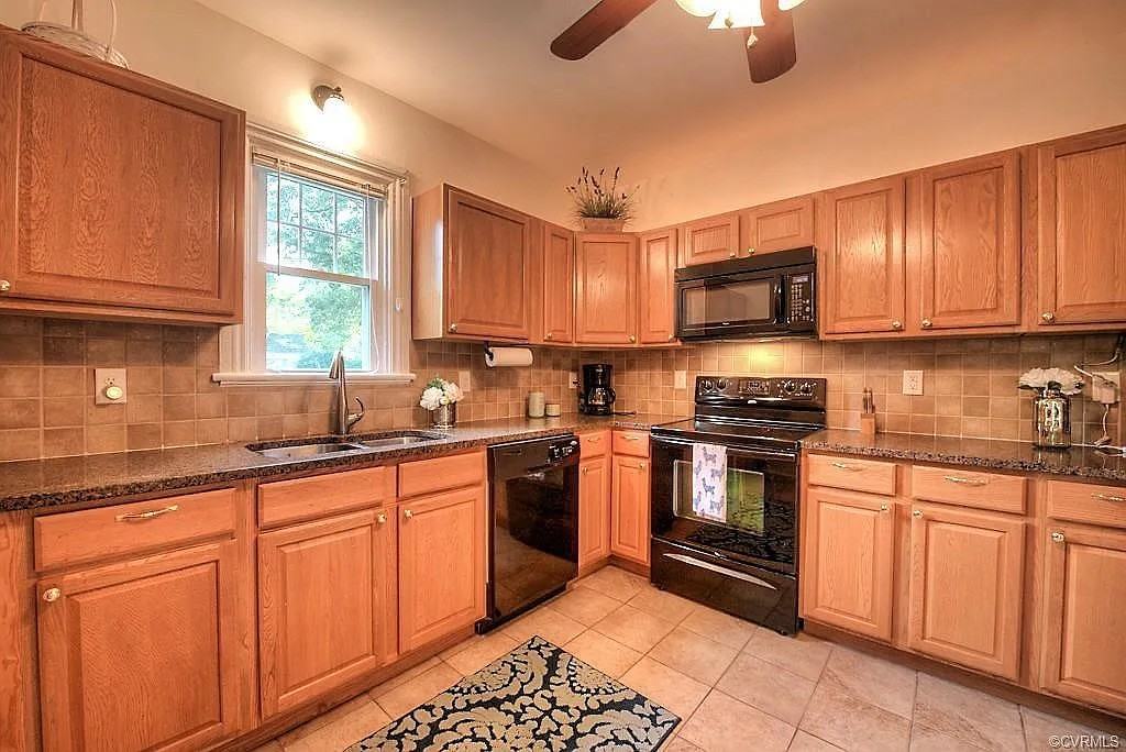 600 W 26th St #NA - Photo 2 of 6