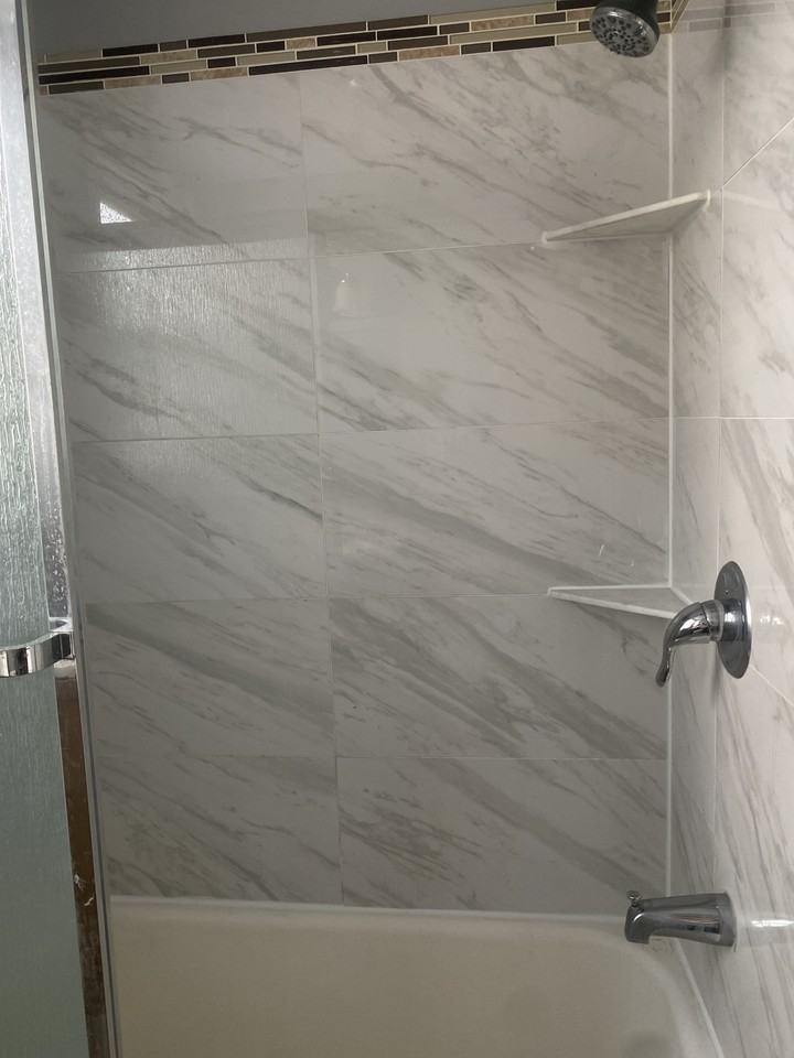 9813 Greenview Ave - Photo 2 of 9