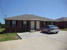 featured image of 1115 Howell Rd #I