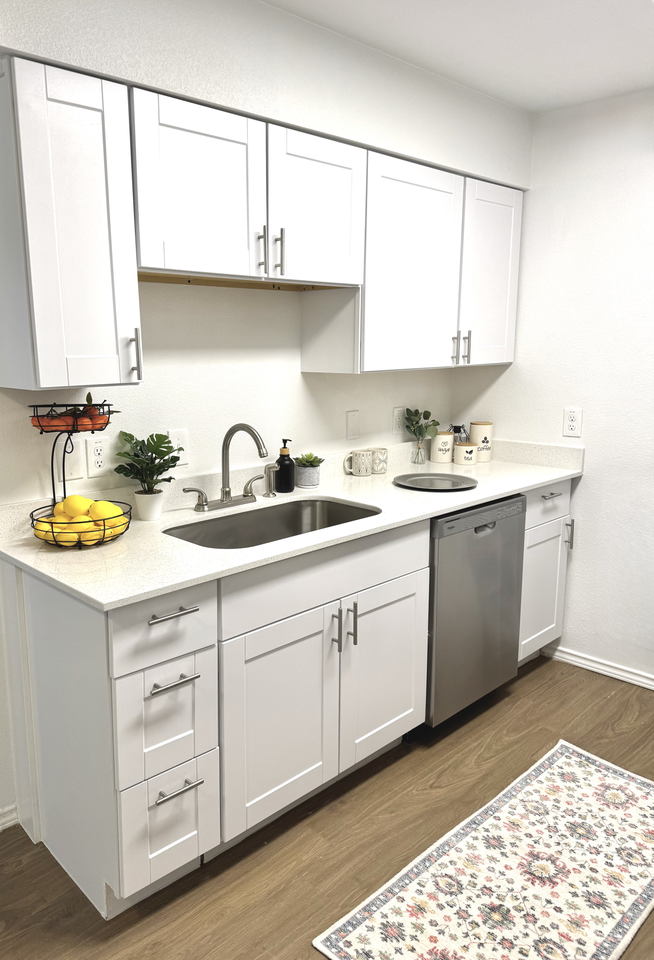 Prestonwood Hillcrest Apartments - Photo 6 of 21