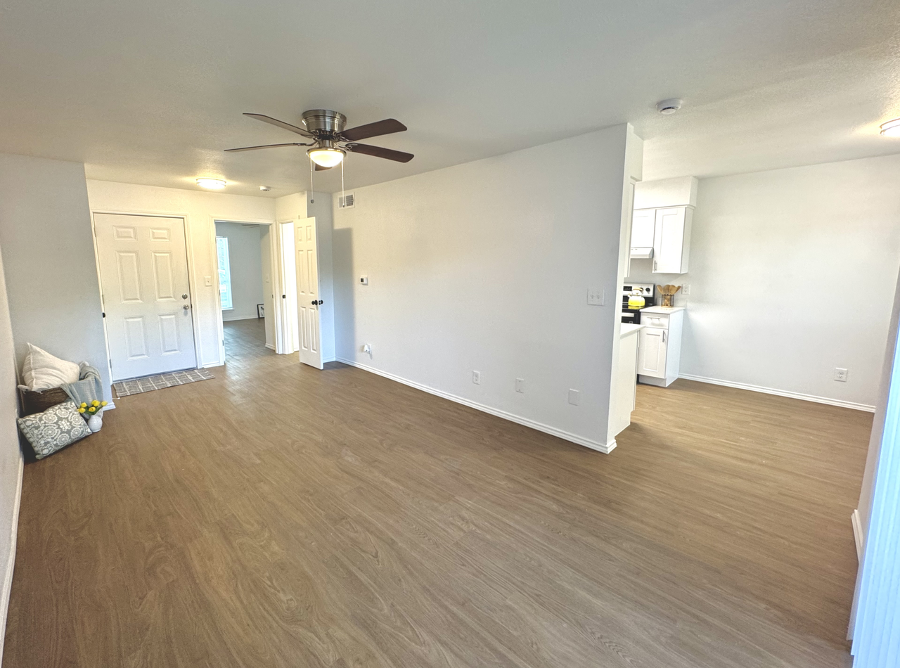 Prestonwood Hillcrest Apartments - Photo 5 of 21