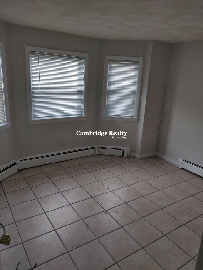 14 Marion St #1 - Photo 3 of 6