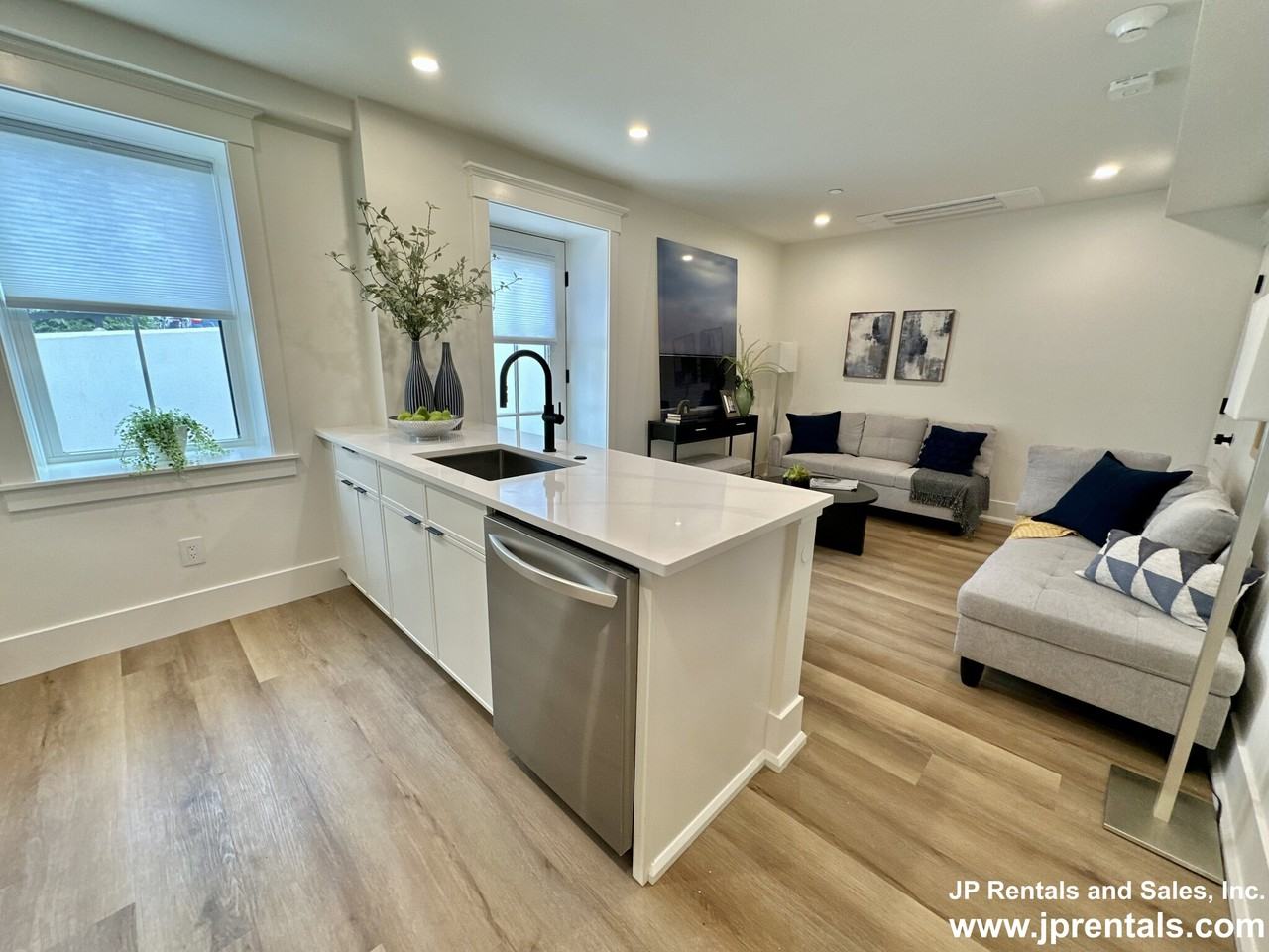 4459 Washington St #2 - Photo 3 of 12