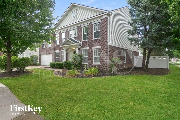 12684 Majestic Way - Photo 2 of 16