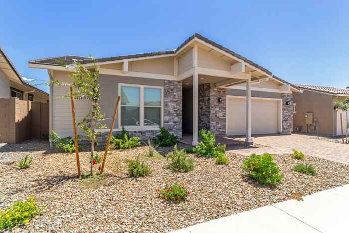 44713 N 44th Dr - Photo 3 of 43