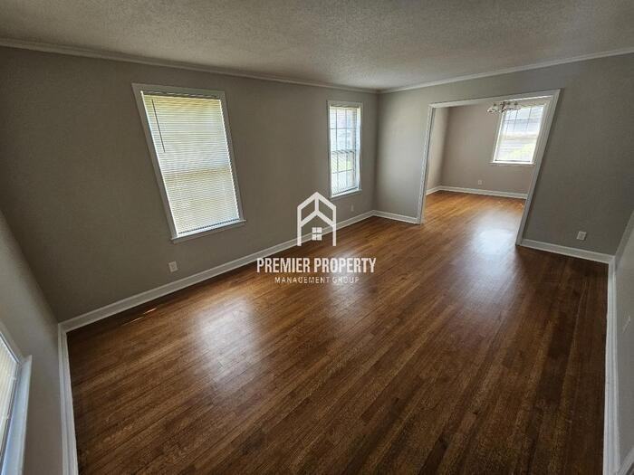 5949 Mcqueen Cv - Photo 3 of 31