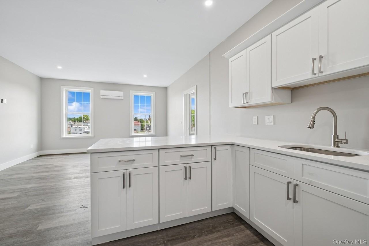 153 Greenwich Ave #205 - Photo 7 of 35