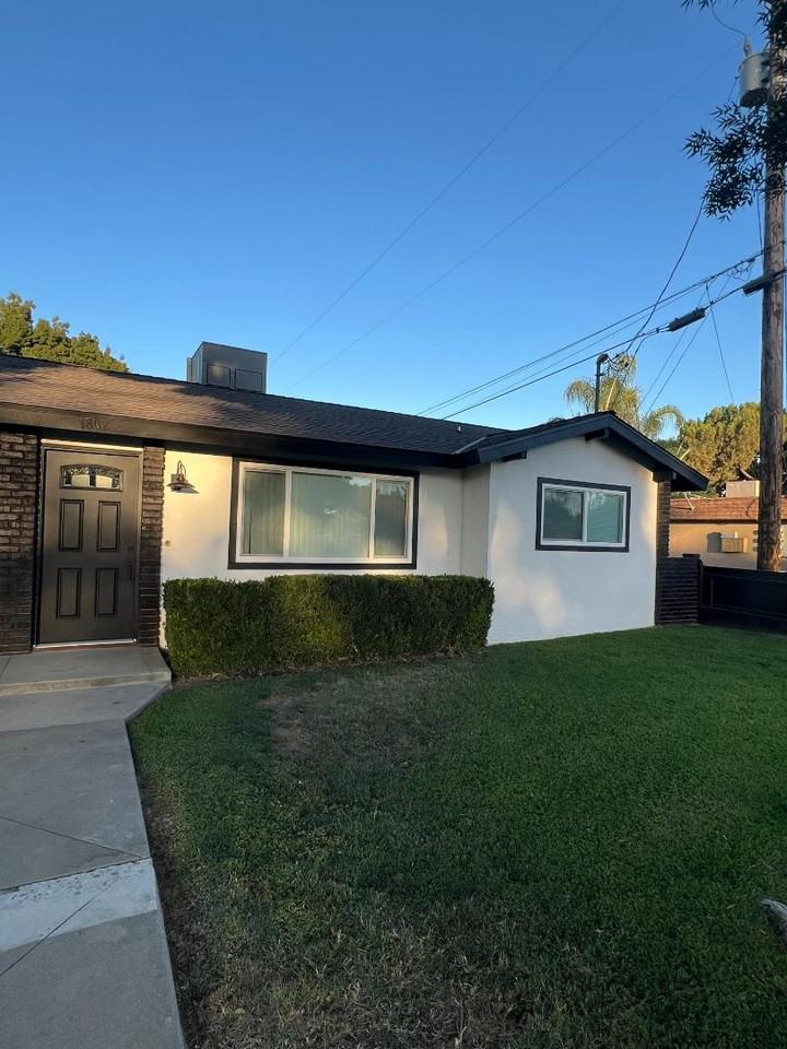 1800 S Garden Street - Photo 2 of 19