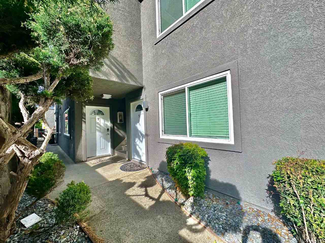 1017 U St - Photo 2 of 2