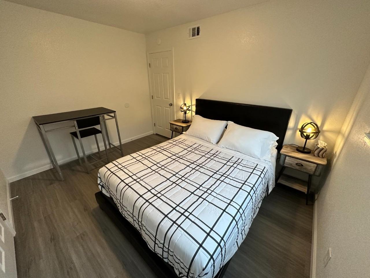 1017 U St - Photo 7 of 14