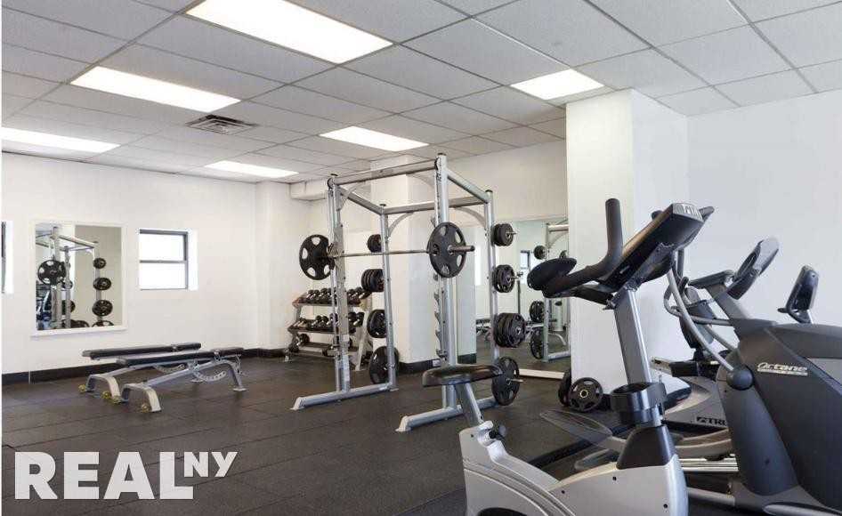 W 34th St #15C8 - Photo 5 of 5