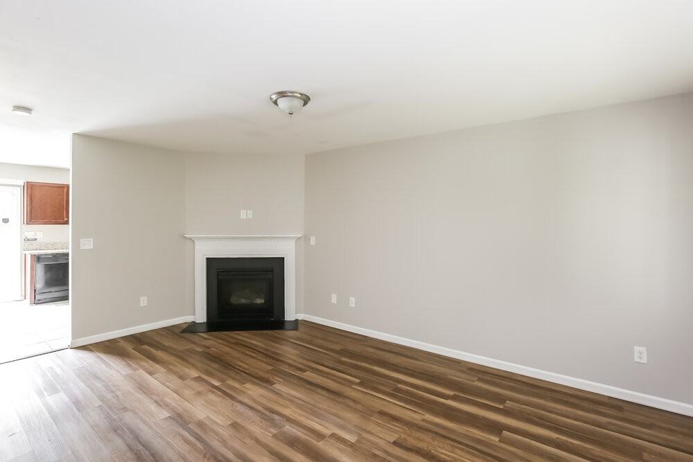 3832 Glory St - Photo 7 of 17