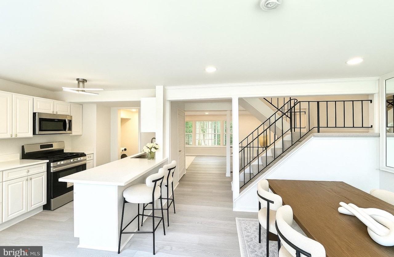 7950 Central Park Circle - Photo 2 of 20