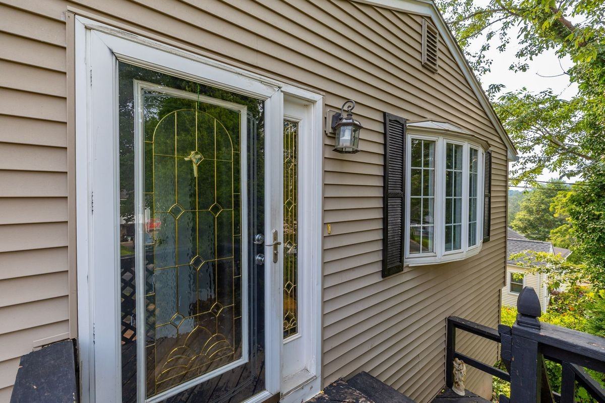 16 Miami St - Photo 3 of 22